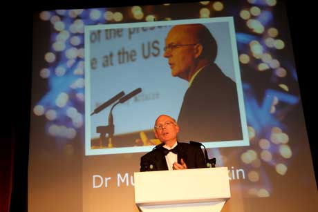 Dr Murray Lumpkin receives the Lifetime Achievement Award