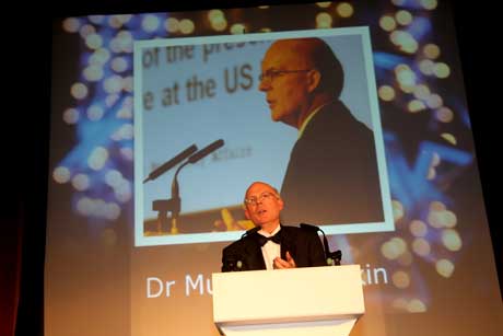 Dr Murray Lumpkin receives the Lifetime Achievement Award